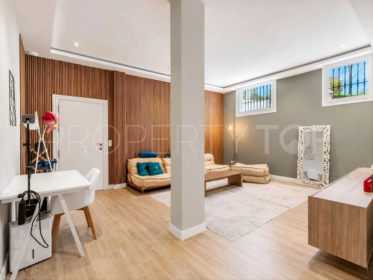 For sale Nueva Andalucia 4 bedrooms villa