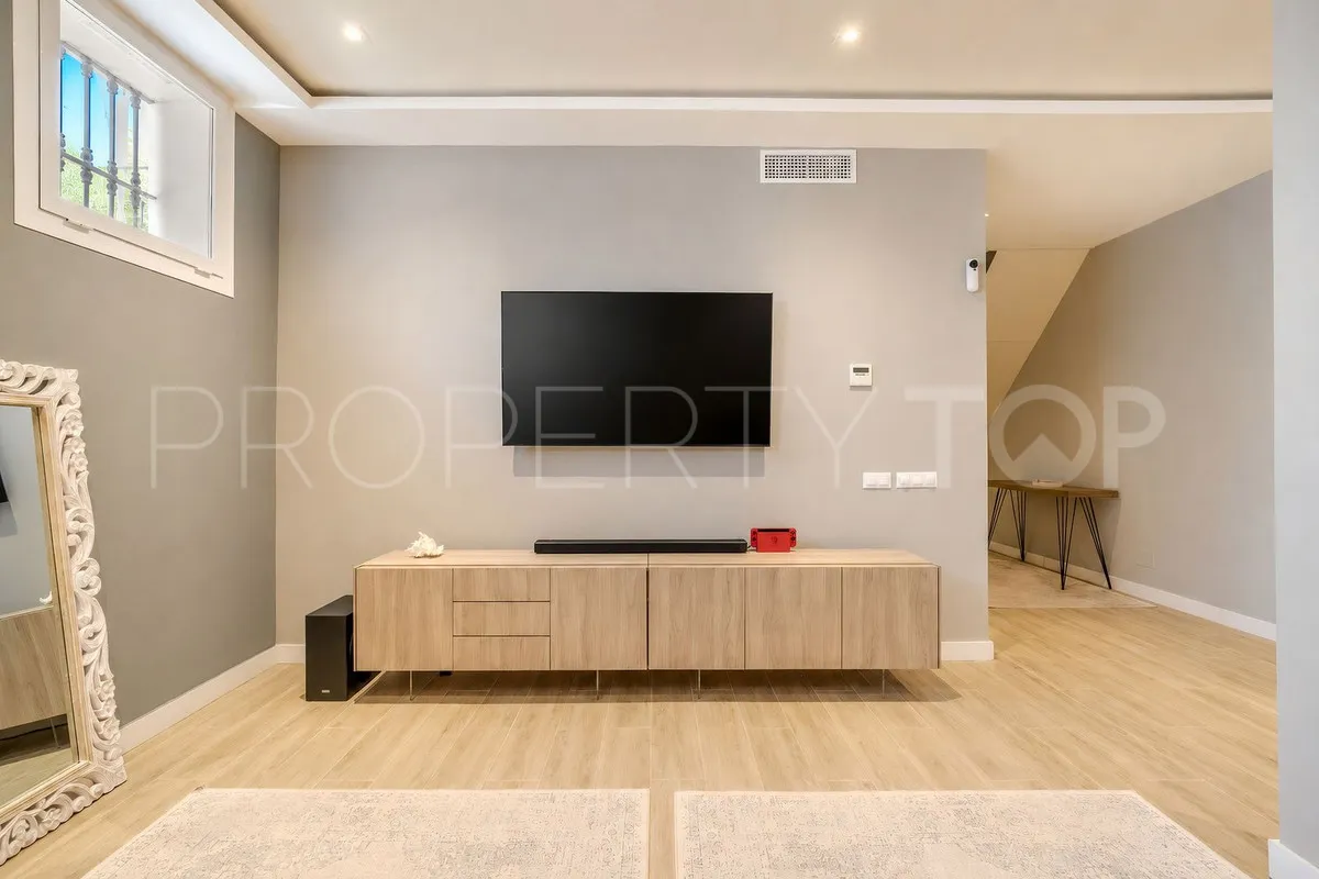 For sale Nueva Andalucia 4 bedrooms villa