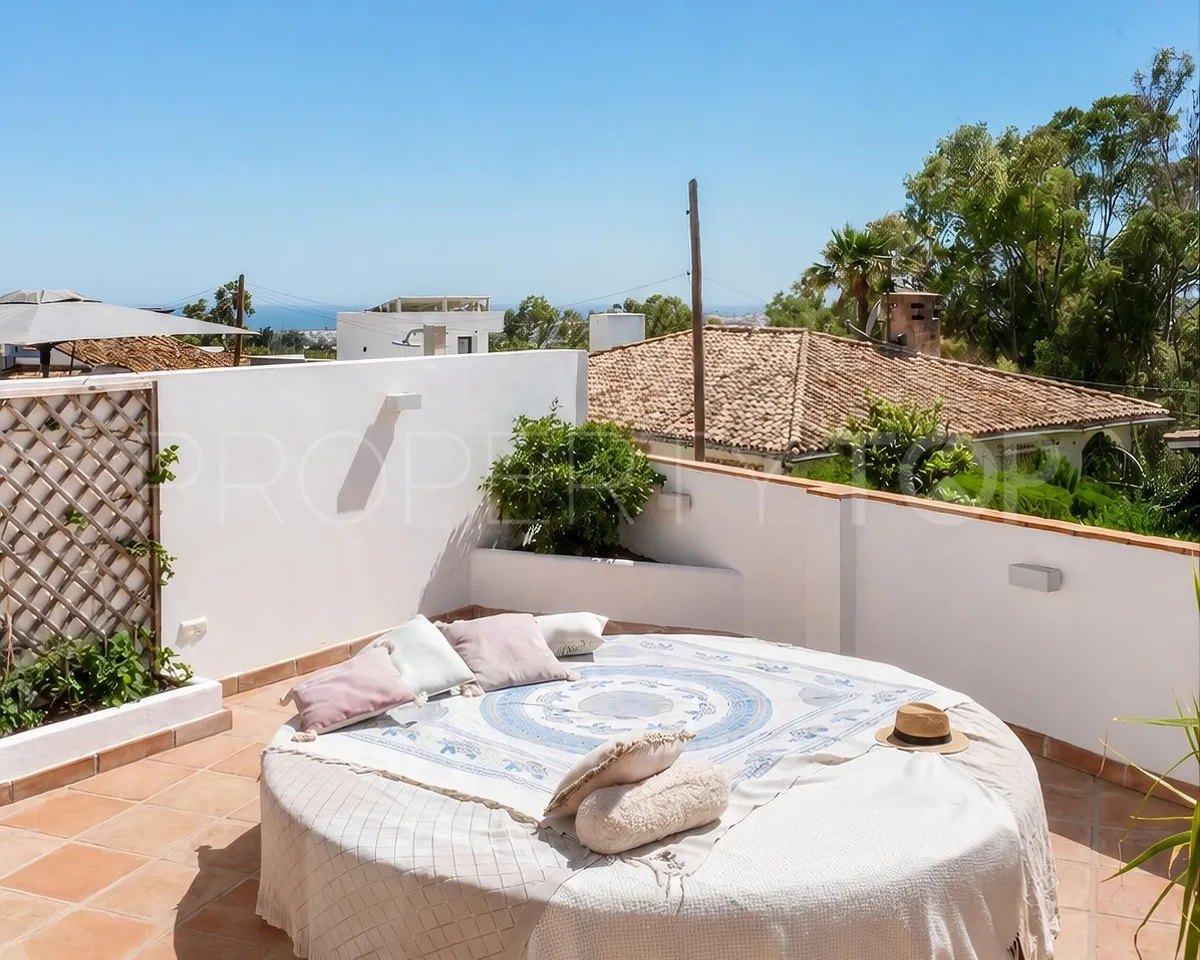 For sale Nueva Andalucia 4 bedrooms villa