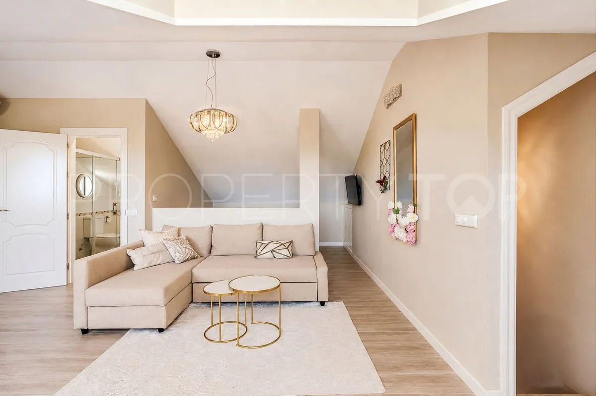 For sale Nueva Andalucia 4 bedrooms villa