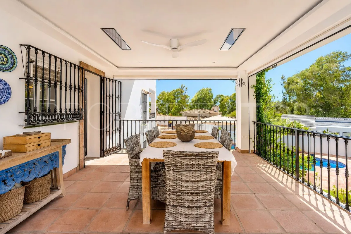 For sale Nueva Andalucia 4 bedrooms villa