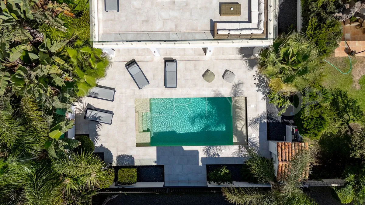 Villa in Marbesa for sale