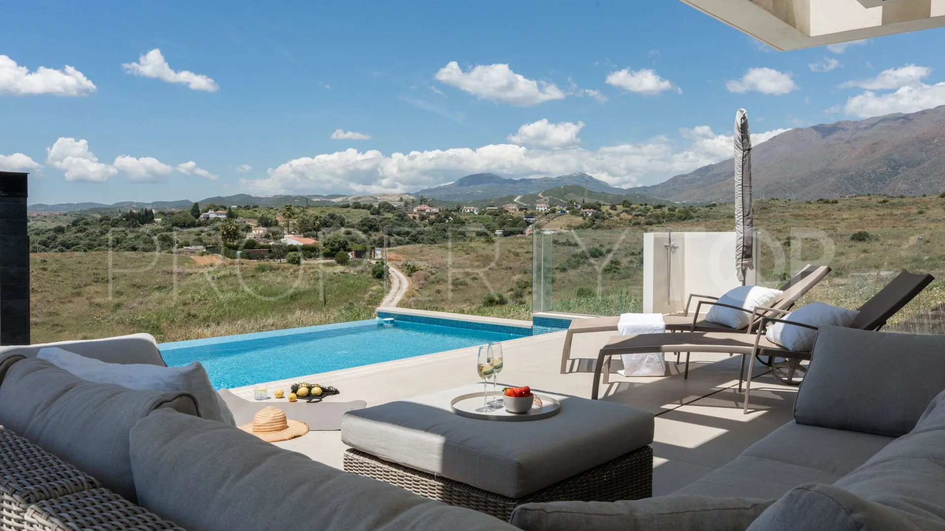 For sale Seghers villa with 5 bedrooms