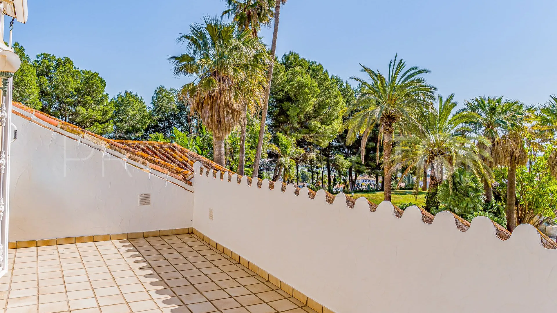 Villa for sale in Cerros del Aguila with 8 bedrooms