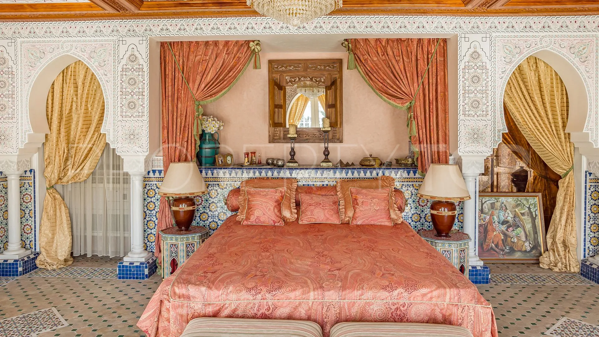 Villa for sale in Cerros del Aguila with 8 bedrooms