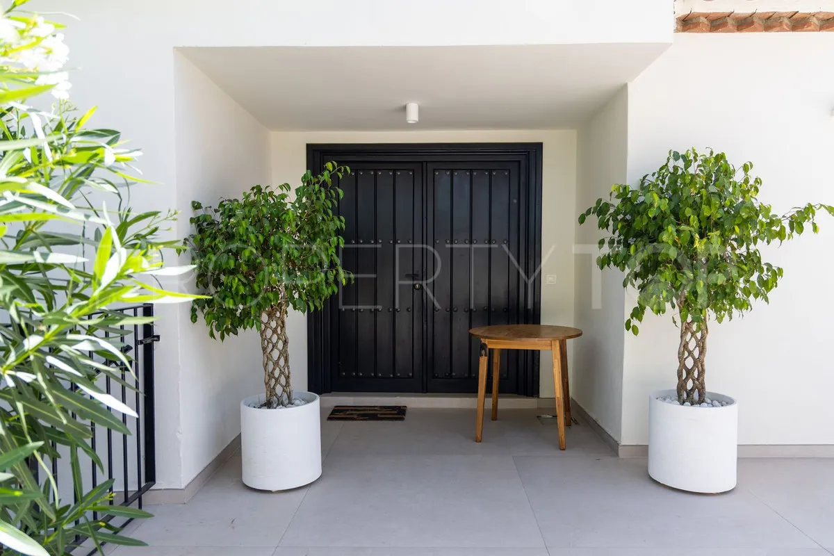 Villa for sale in Hacienda las Chapas
