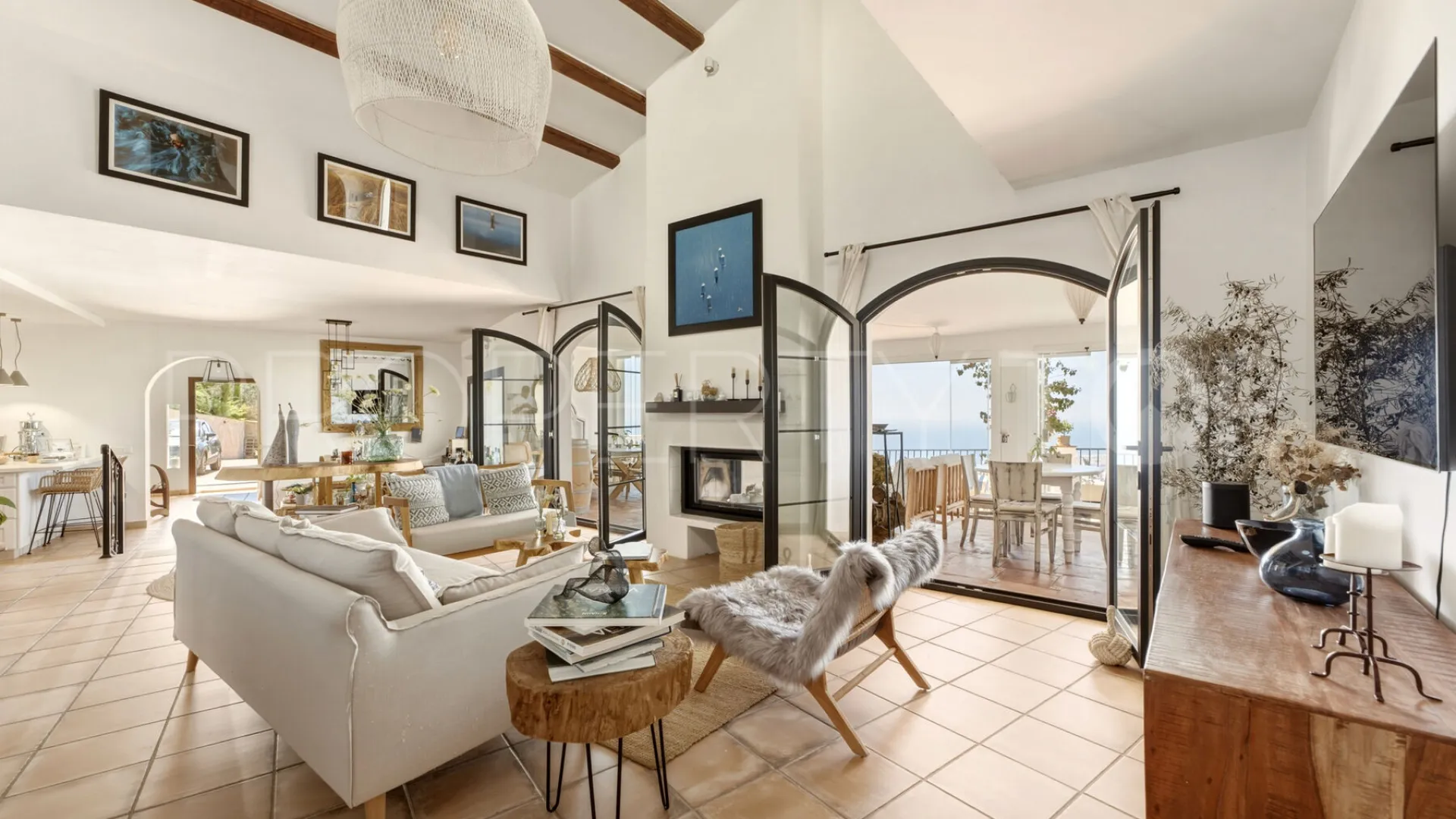 Buy villa in Mijas Pueblo with 6 bedrooms