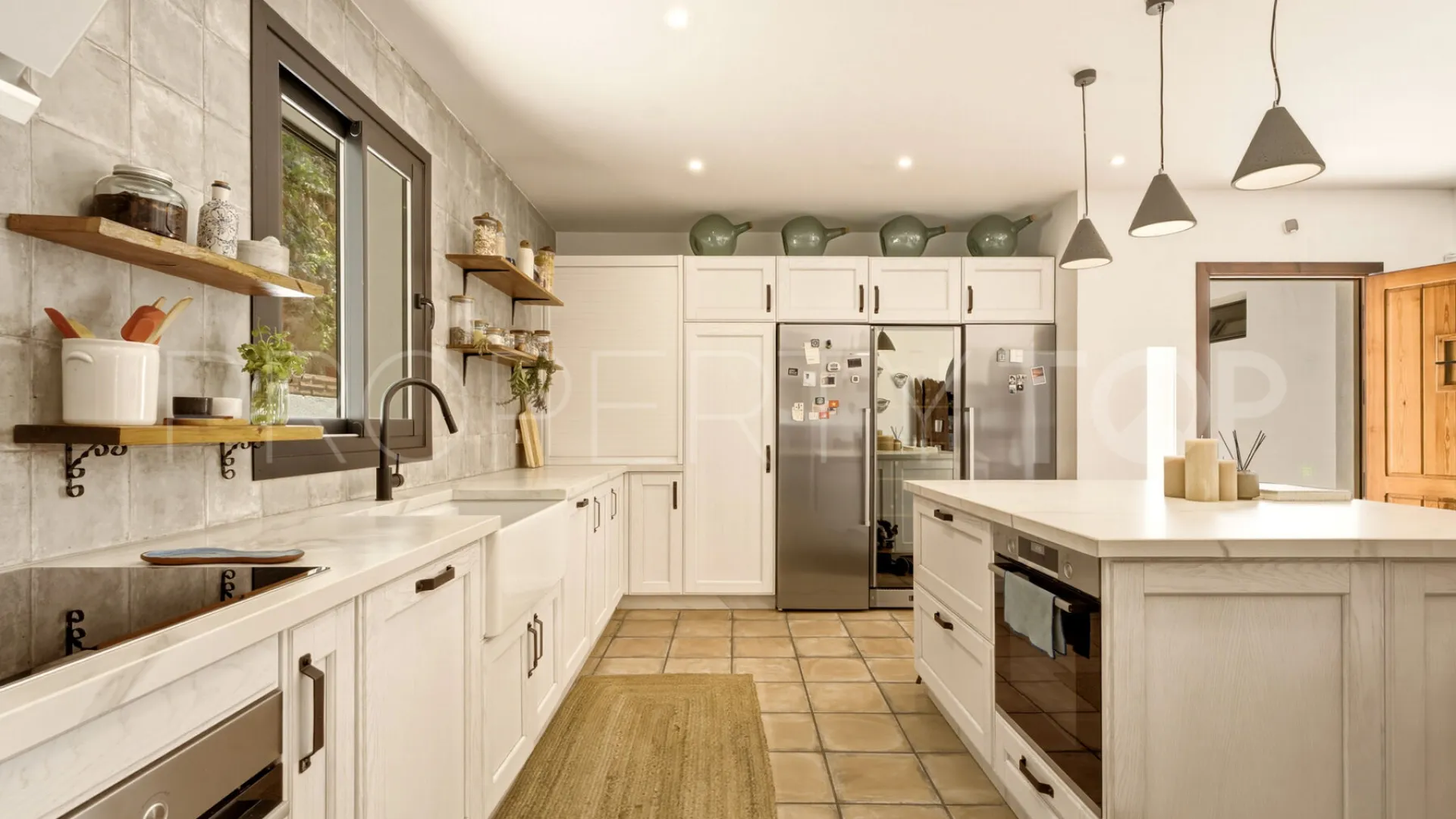 Buy villa in Mijas Pueblo with 6 bedrooms