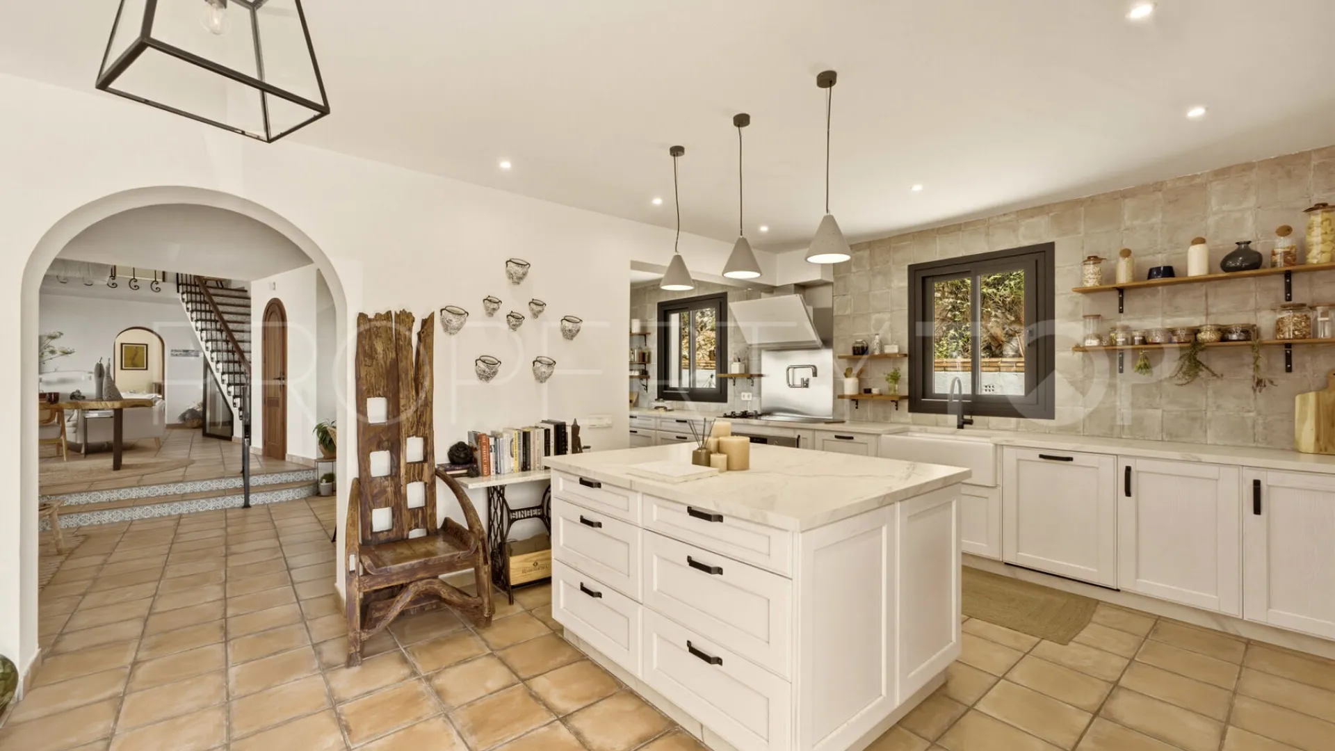 Buy villa in Mijas Pueblo with 6 bedrooms