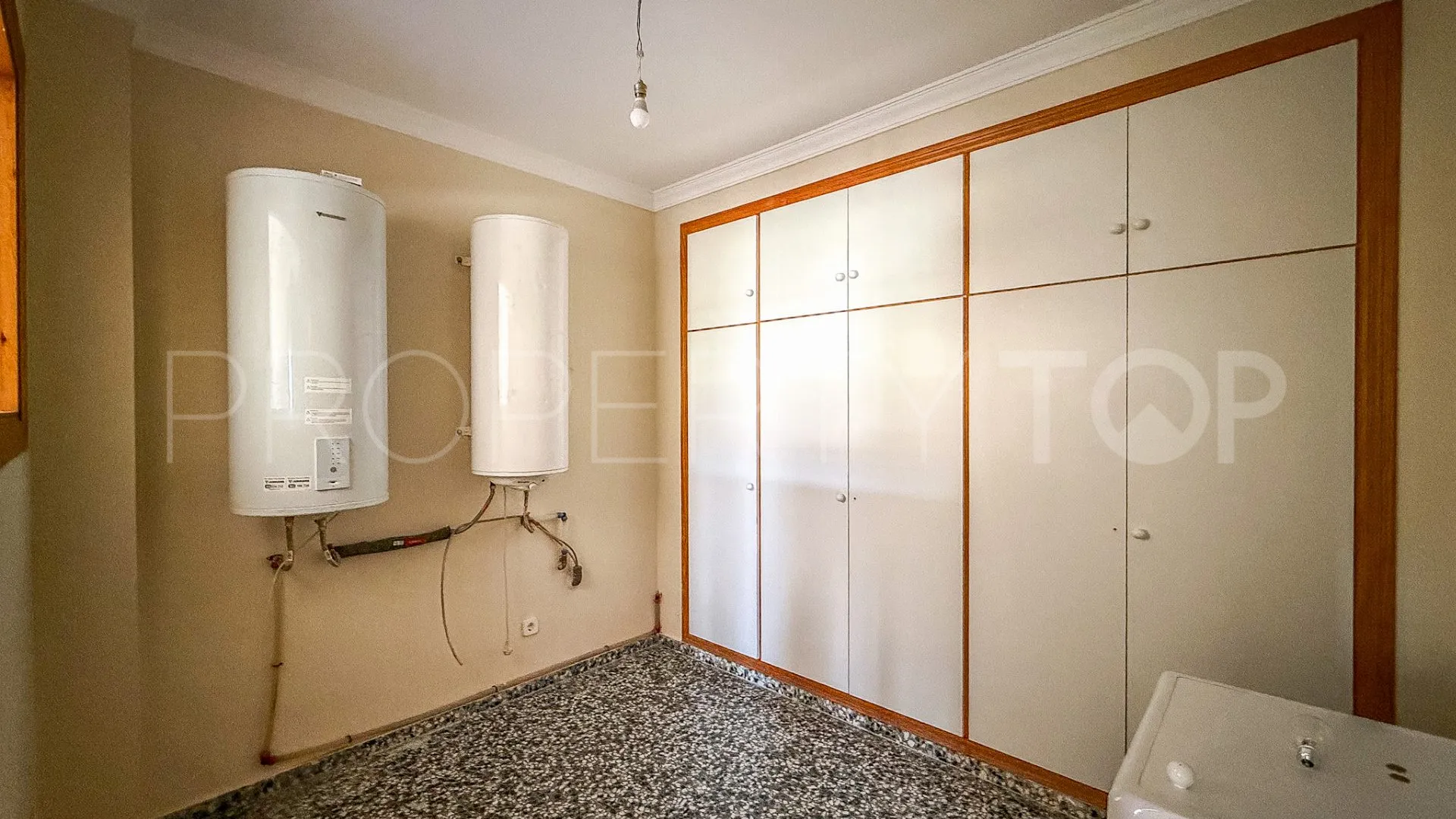 Villa a la venta con 5 dormitorios en El Padron