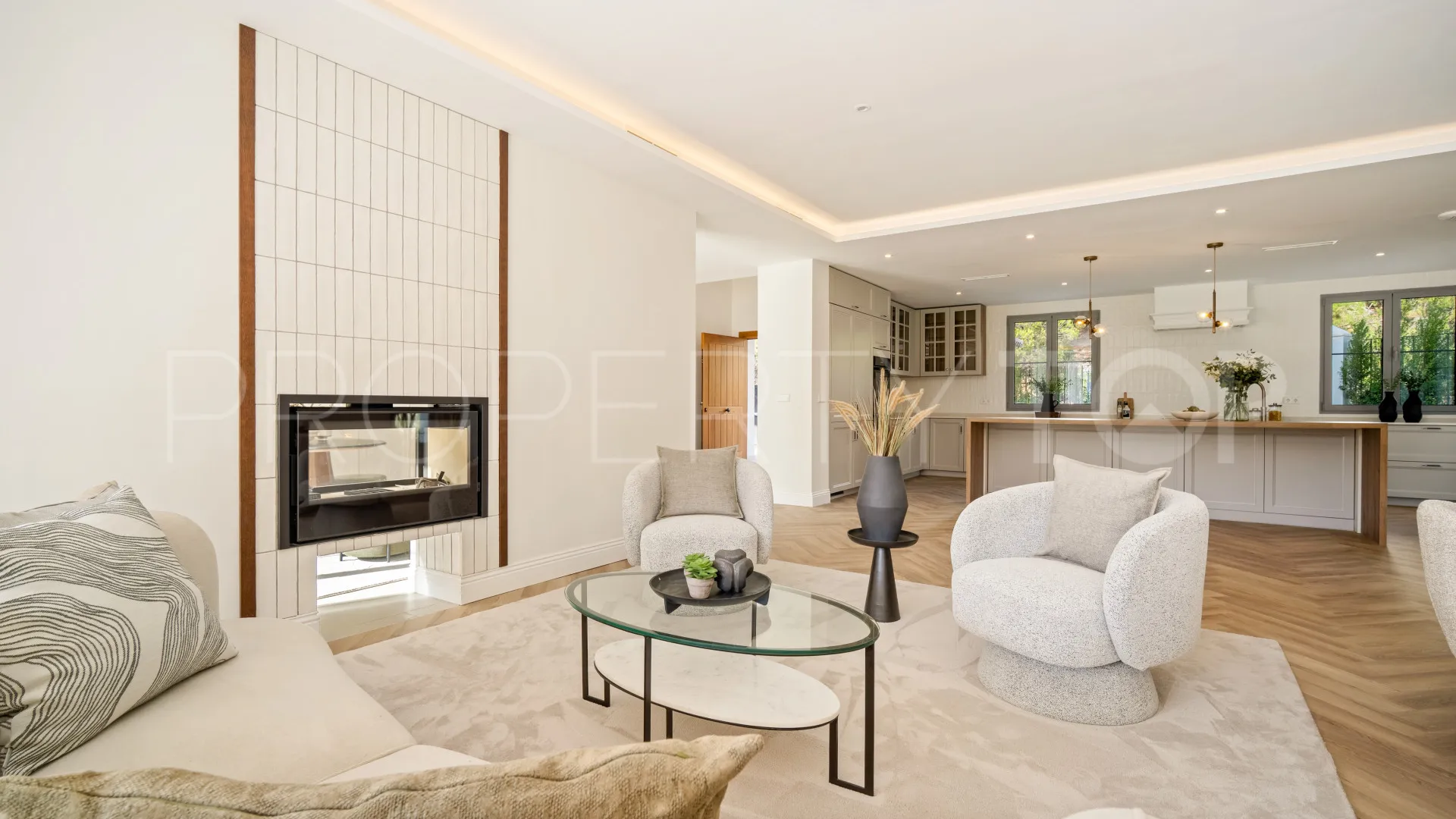 Los Arqueros villa for sale