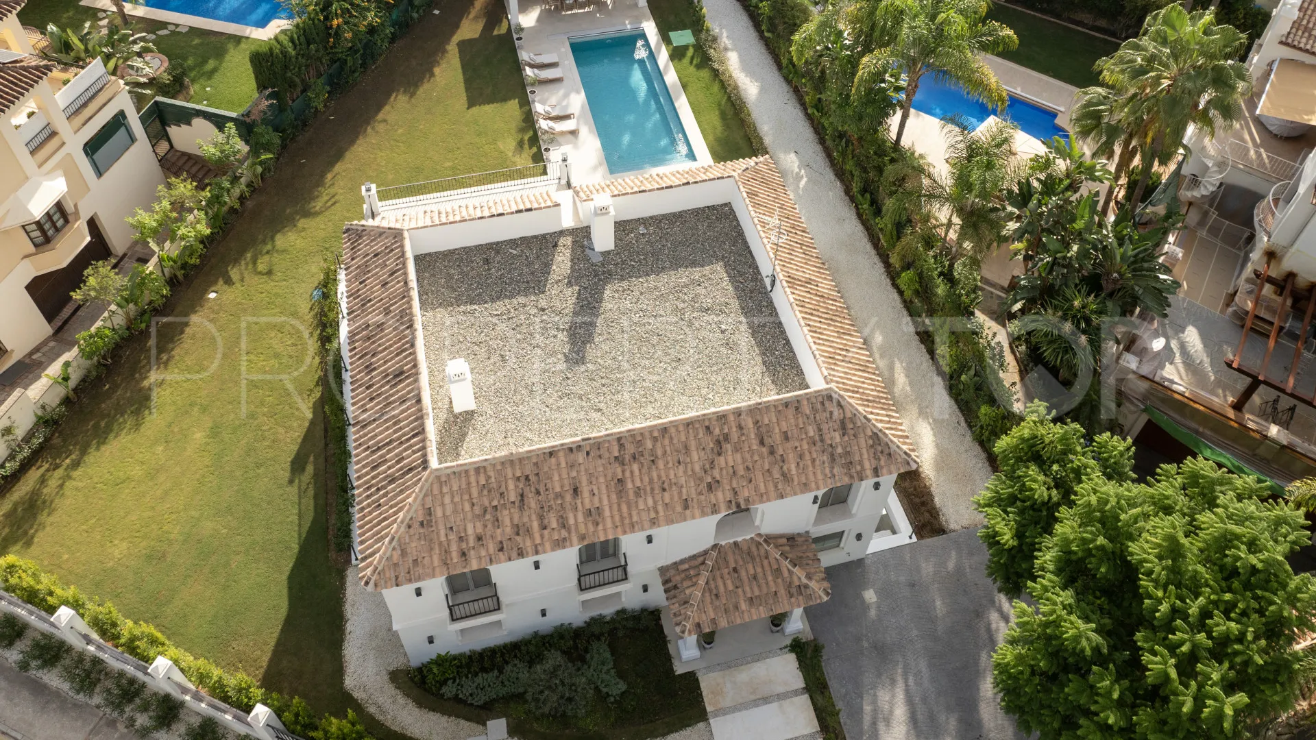 Los Arqueros villa for sale