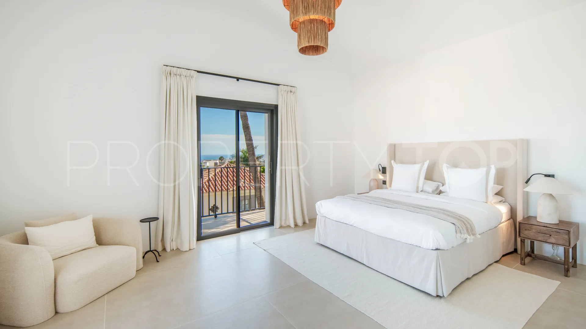 Villa for sale in Puerto del Almendro with 5 bedrooms