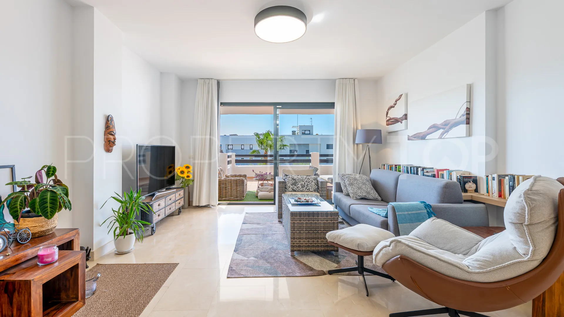 Apartamento planta baja a la venta en Doña Julia con 2 dormitorios
