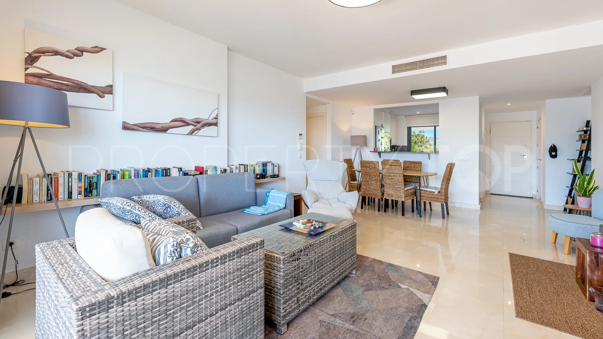 Apartamento planta baja a la venta en Doña Julia con 2 dormitorios
