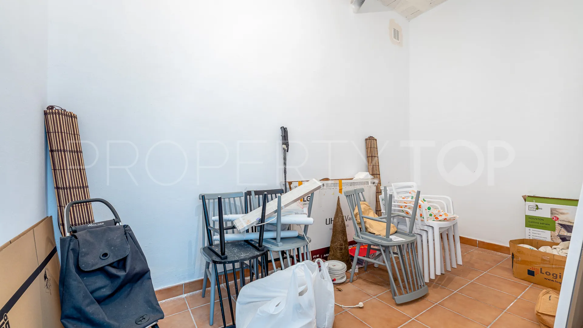 Apartamento planta baja a la venta en Doña Julia con 2 dormitorios