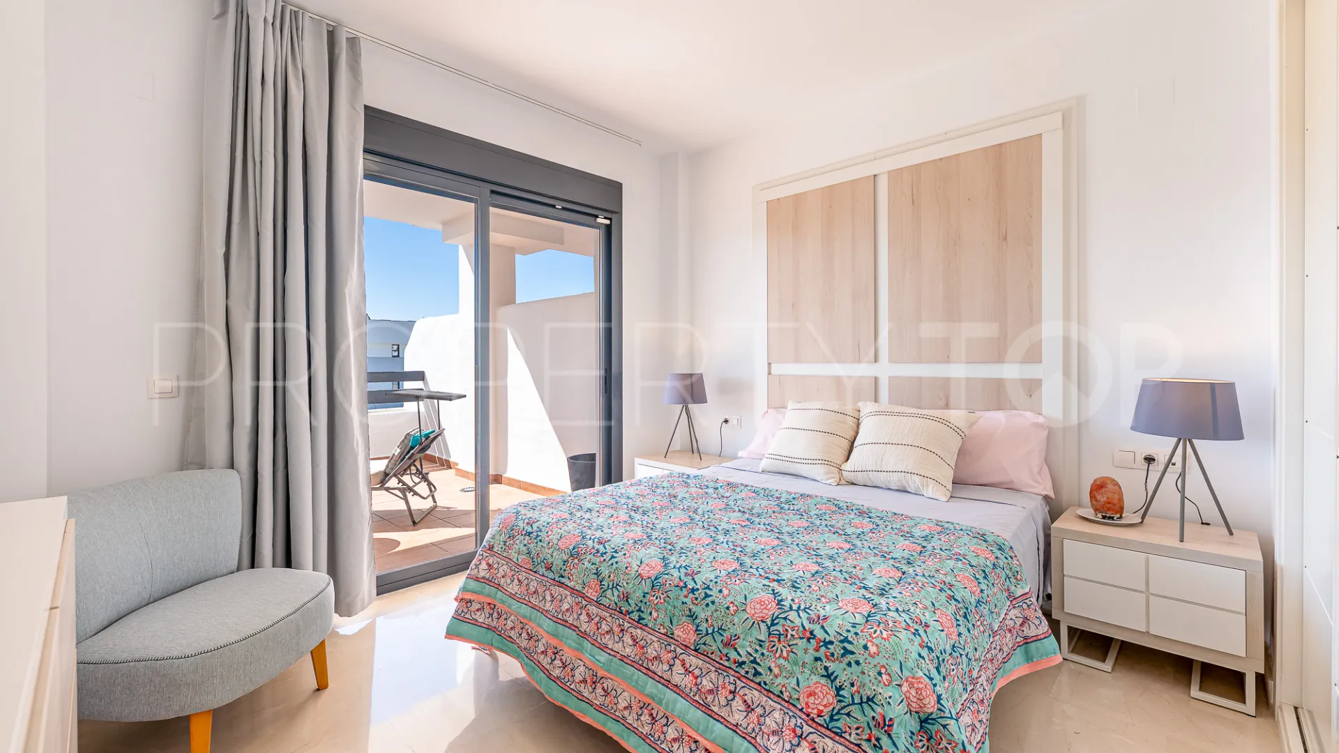Apartamento planta baja a la venta en Doña Julia con 2 dormitorios