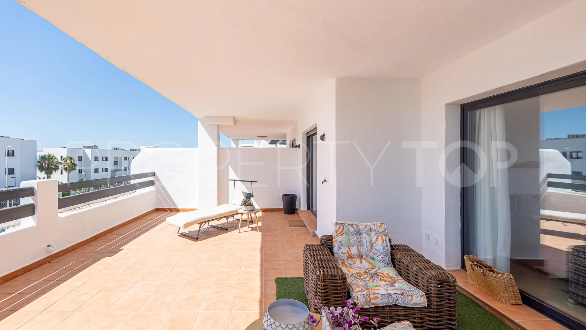 Apartamento planta baja a la venta en Doña Julia con 2 dormitorios
