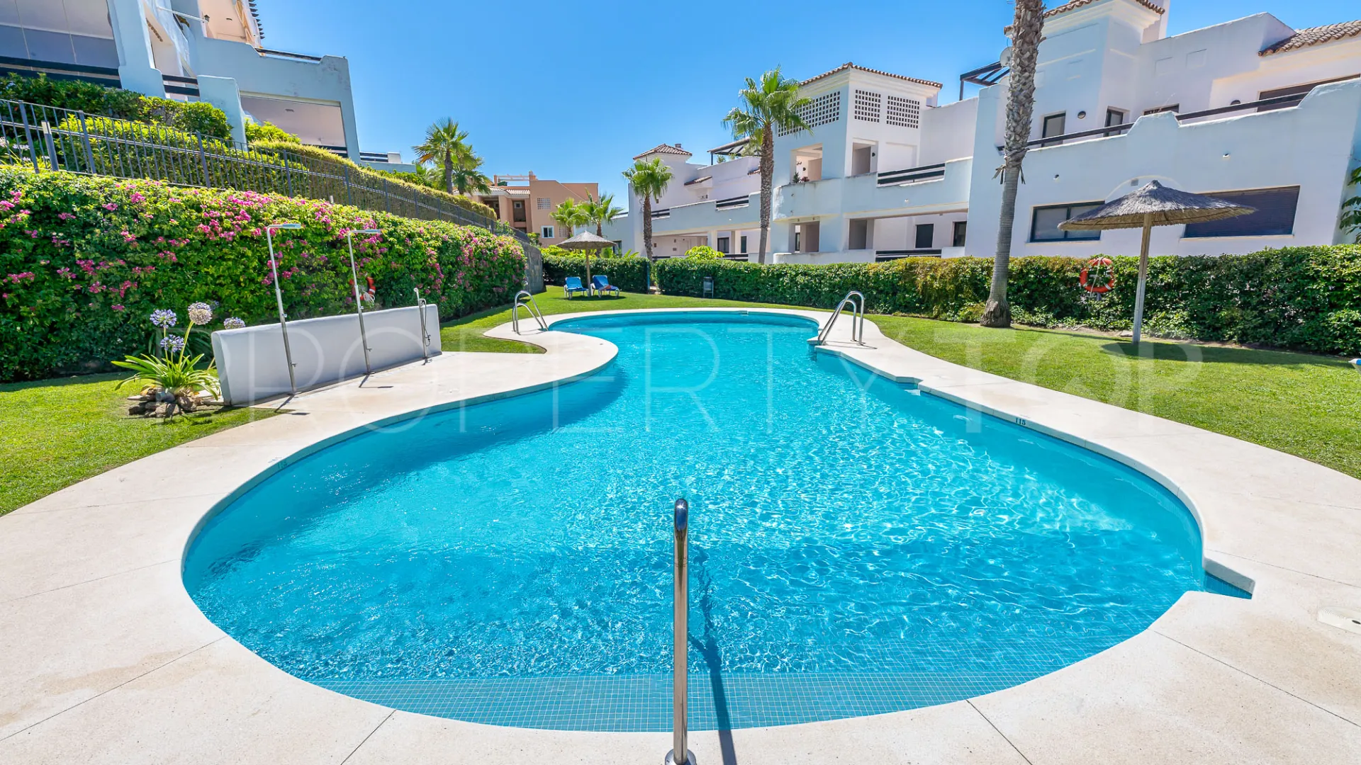 Apartamento planta baja a la venta en Doña Julia con 2 dormitorios