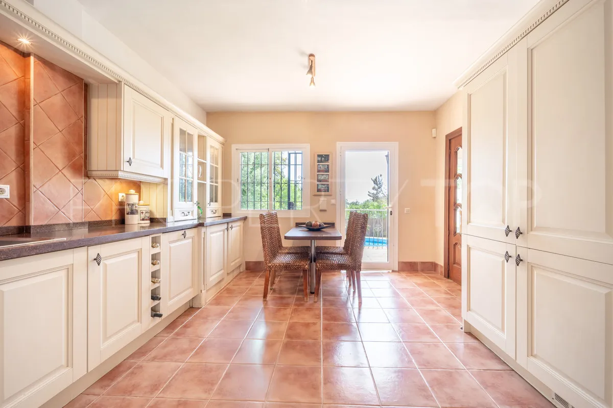 For sale 4 bedrooms villa in El Rosario