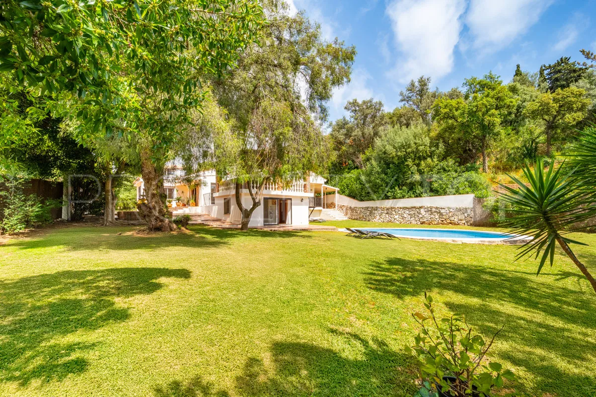 For sale 4 bedrooms villa in El Rosario