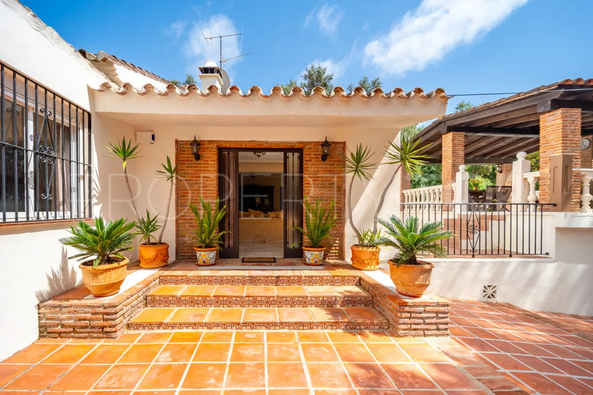For sale 4 bedrooms villa in El Rosario