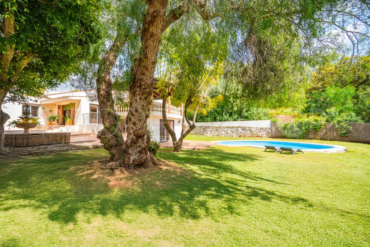 For sale 4 bedrooms villa in El Rosario