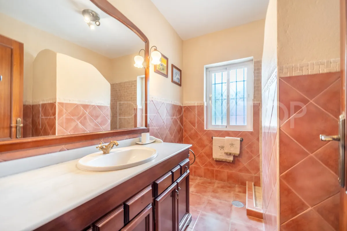 For sale 4 bedrooms villa in El Rosario