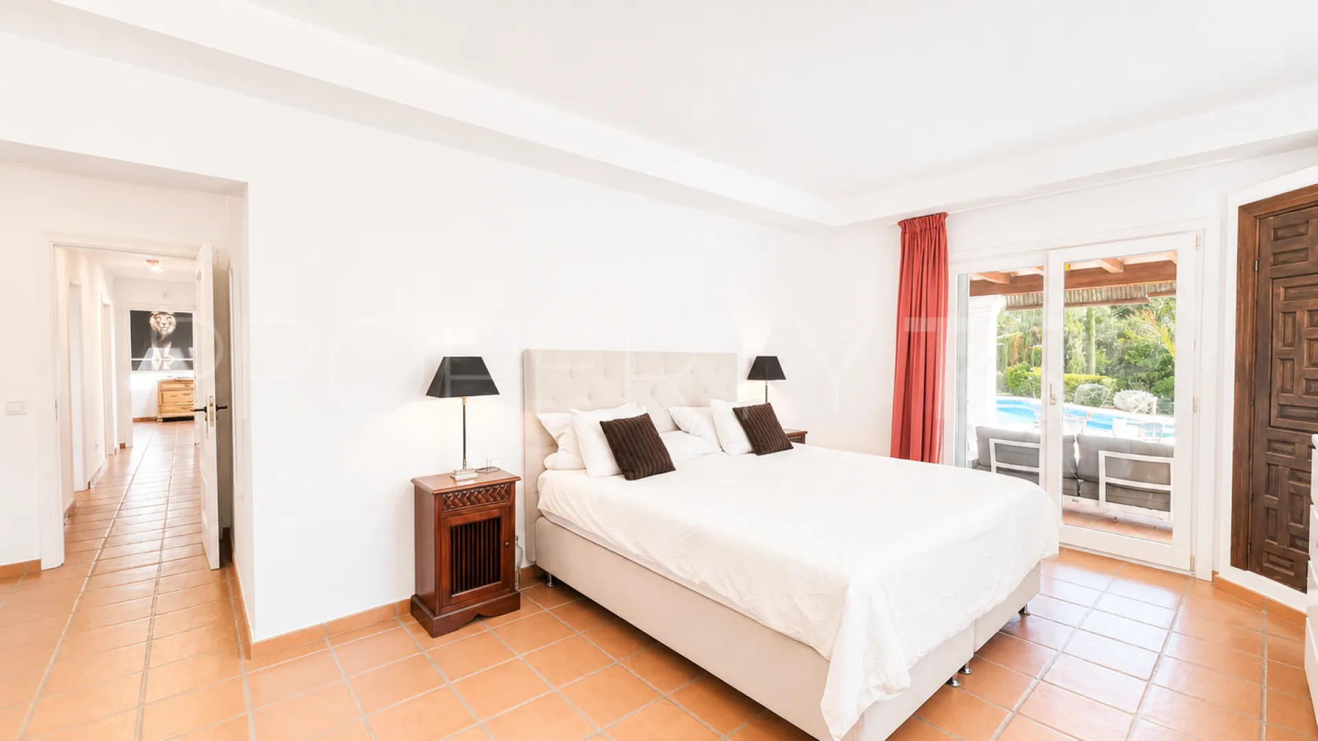 Se vende villa de 6 dormitorios en Zona D