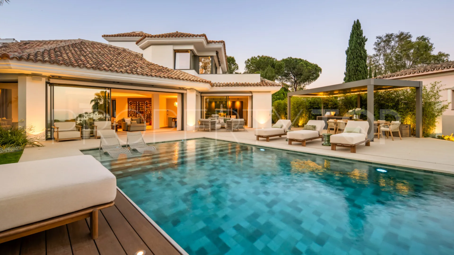 El Herrojo villa for sale