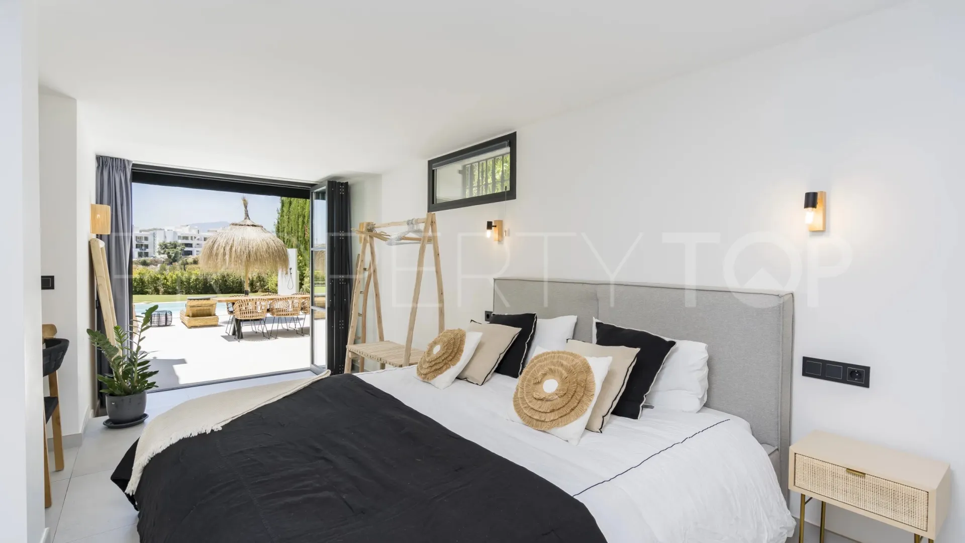Puerto del Capitan, villa en venta