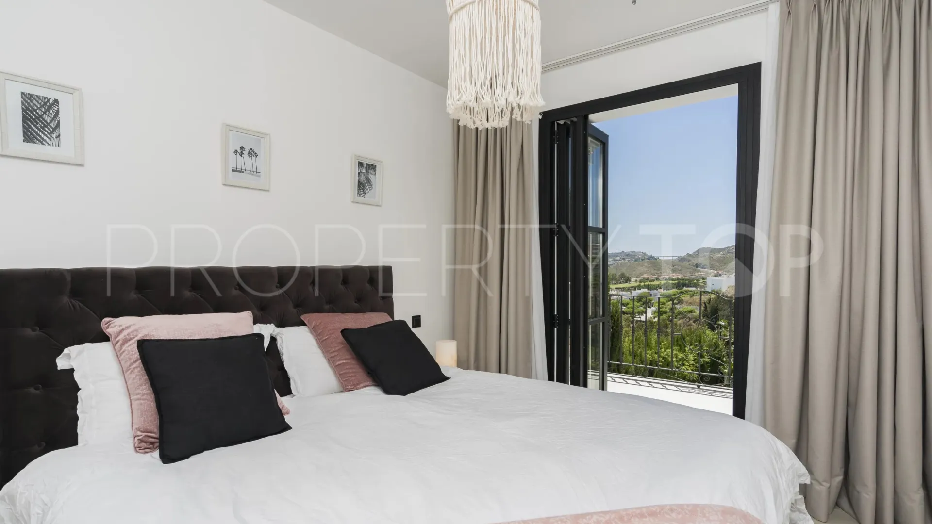 Puerto del Capitan, villa en venta
