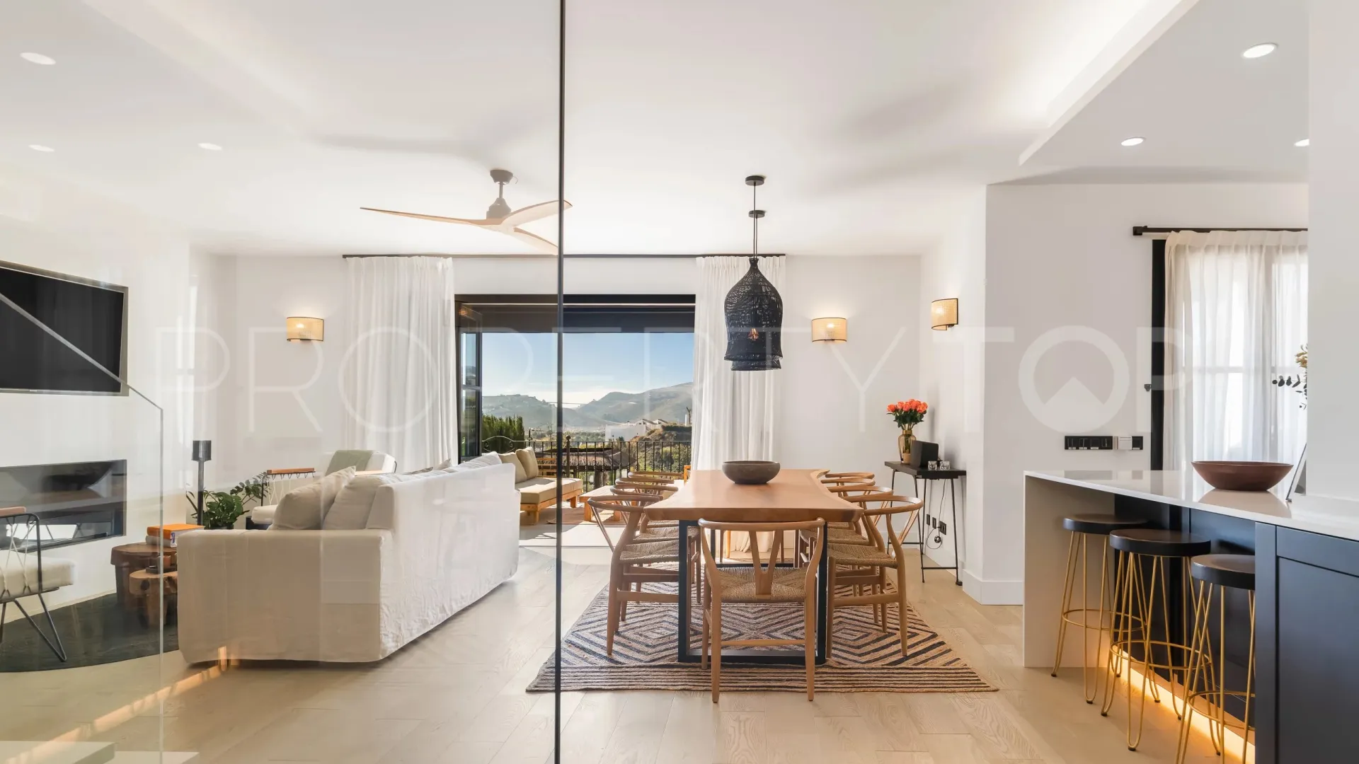 Puerto del Capitan, villa en venta