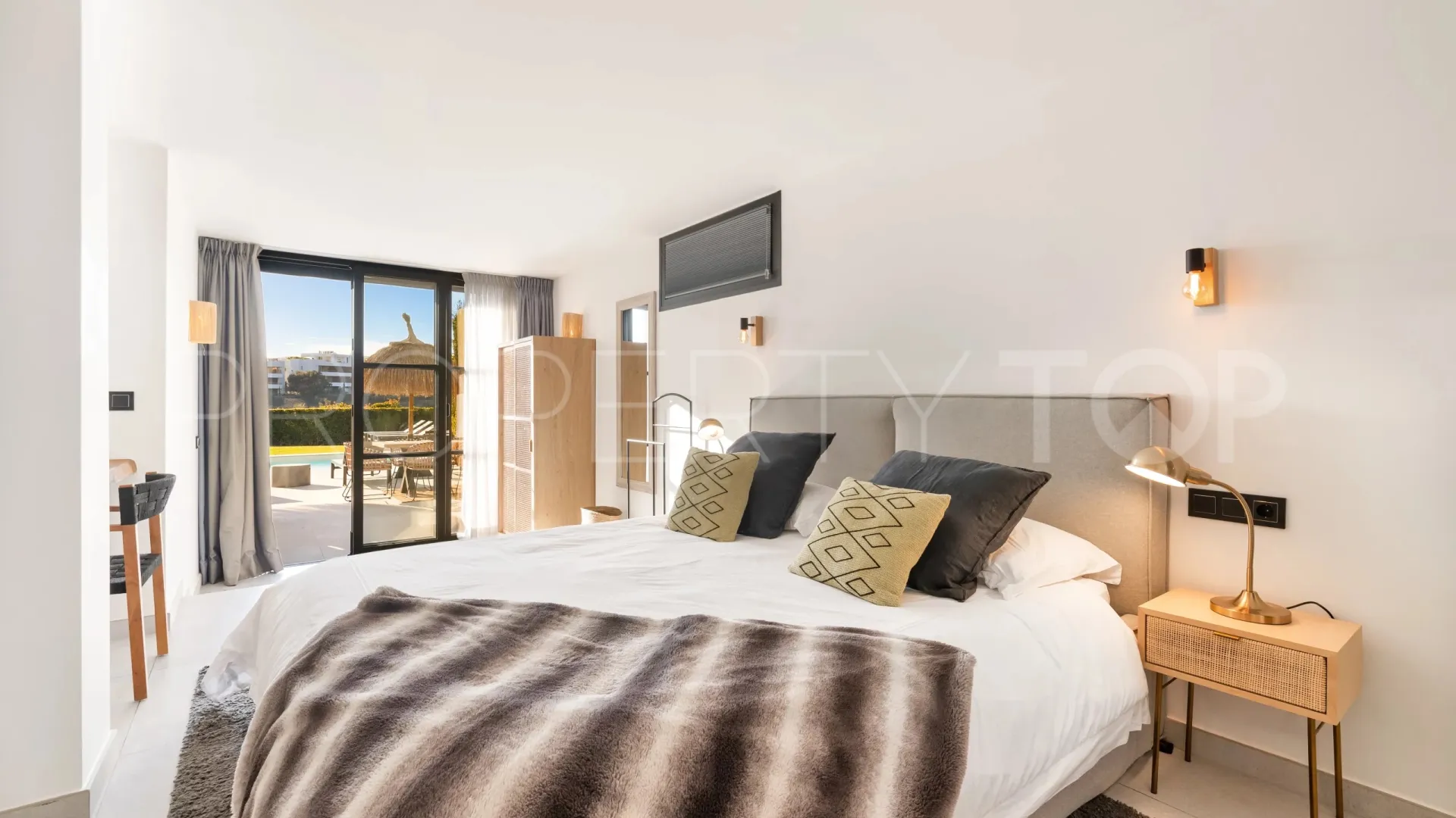 Puerto del Capitan, villa en venta