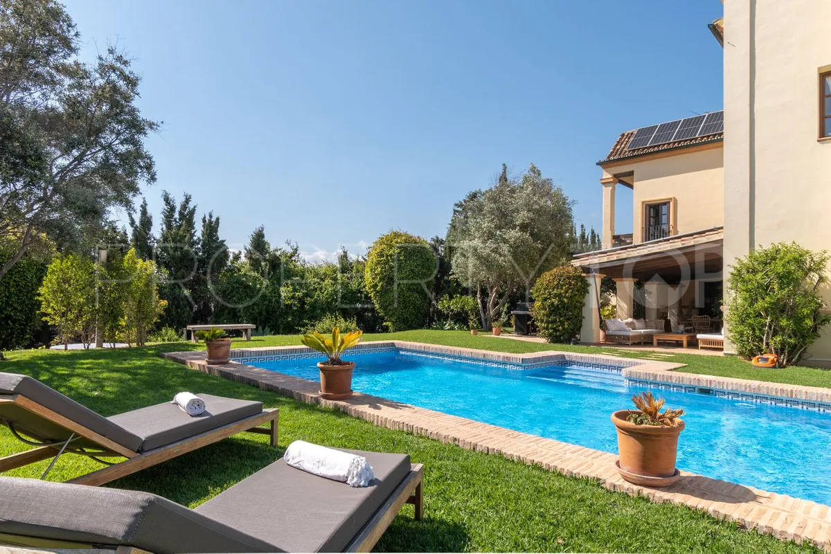 Villa con 5 dormitorios en venta en Linda Vista Alta