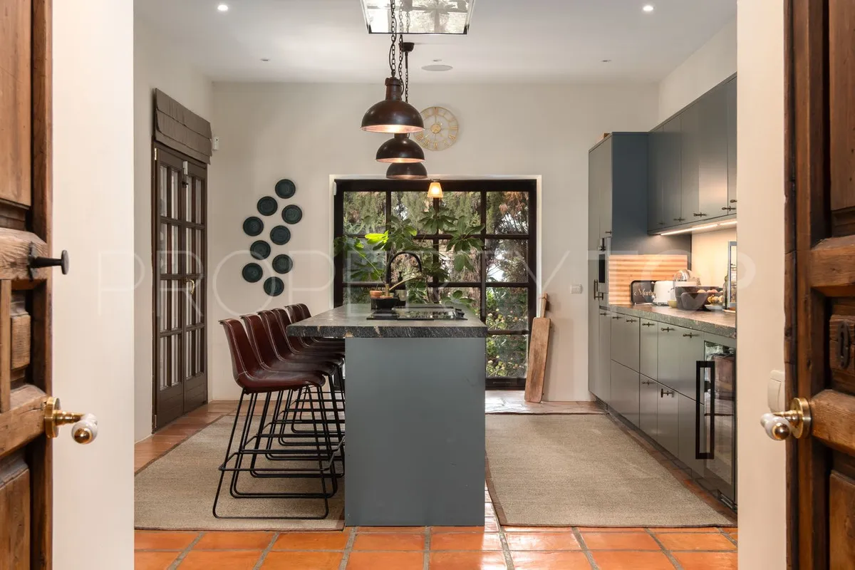 Villa con 5 dormitorios en venta en Linda Vista Alta