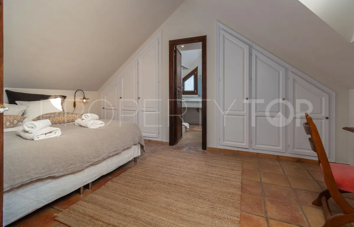 Villa con 5 dormitorios en venta en Linda Vista Alta