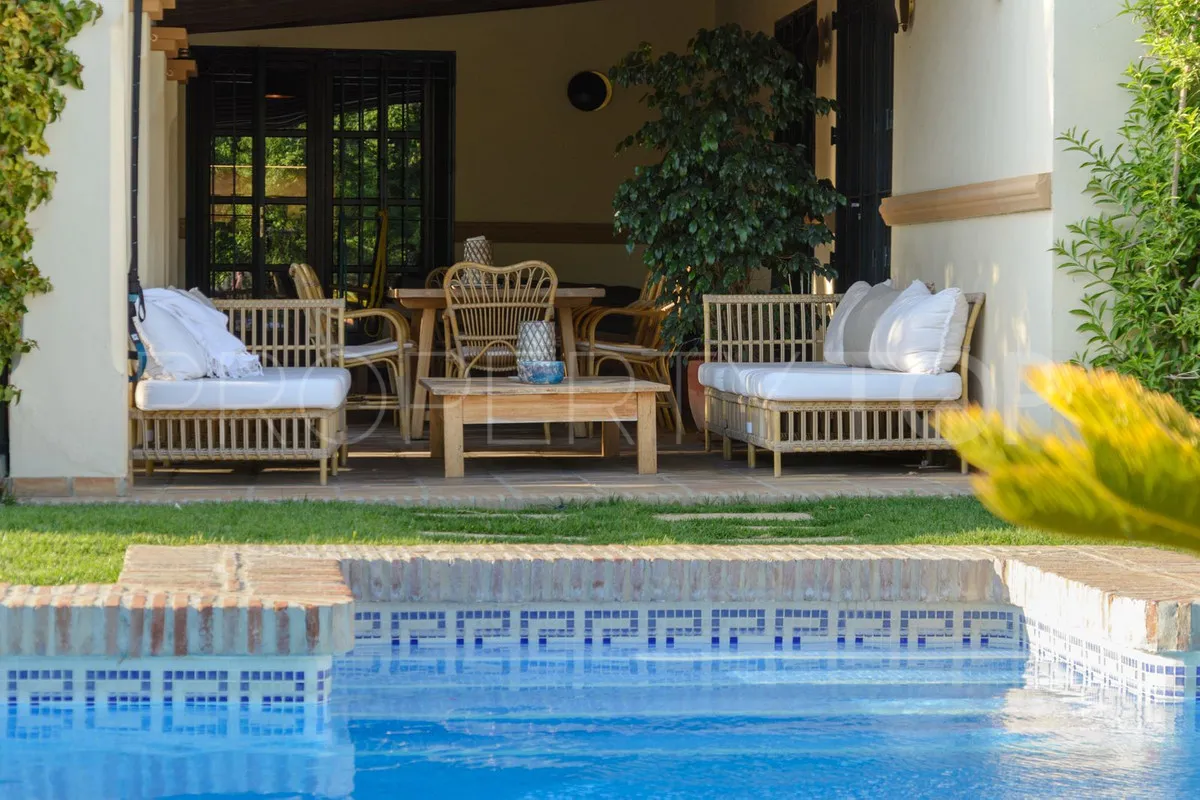 Villa con 5 dormitorios en venta en Linda Vista Alta