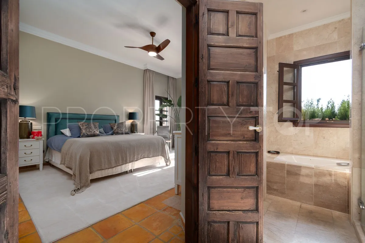 Villa con 5 dormitorios en venta en Linda Vista Alta