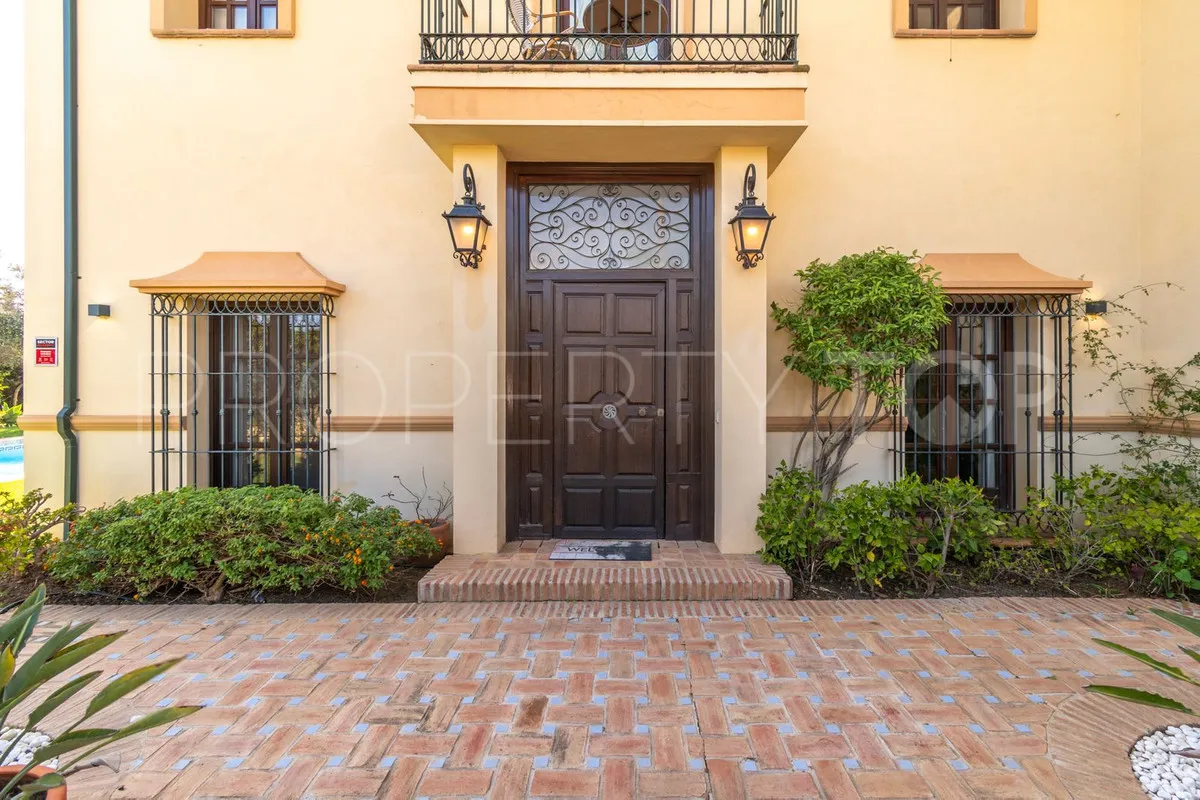 Villa con 5 dormitorios en venta en Linda Vista Alta