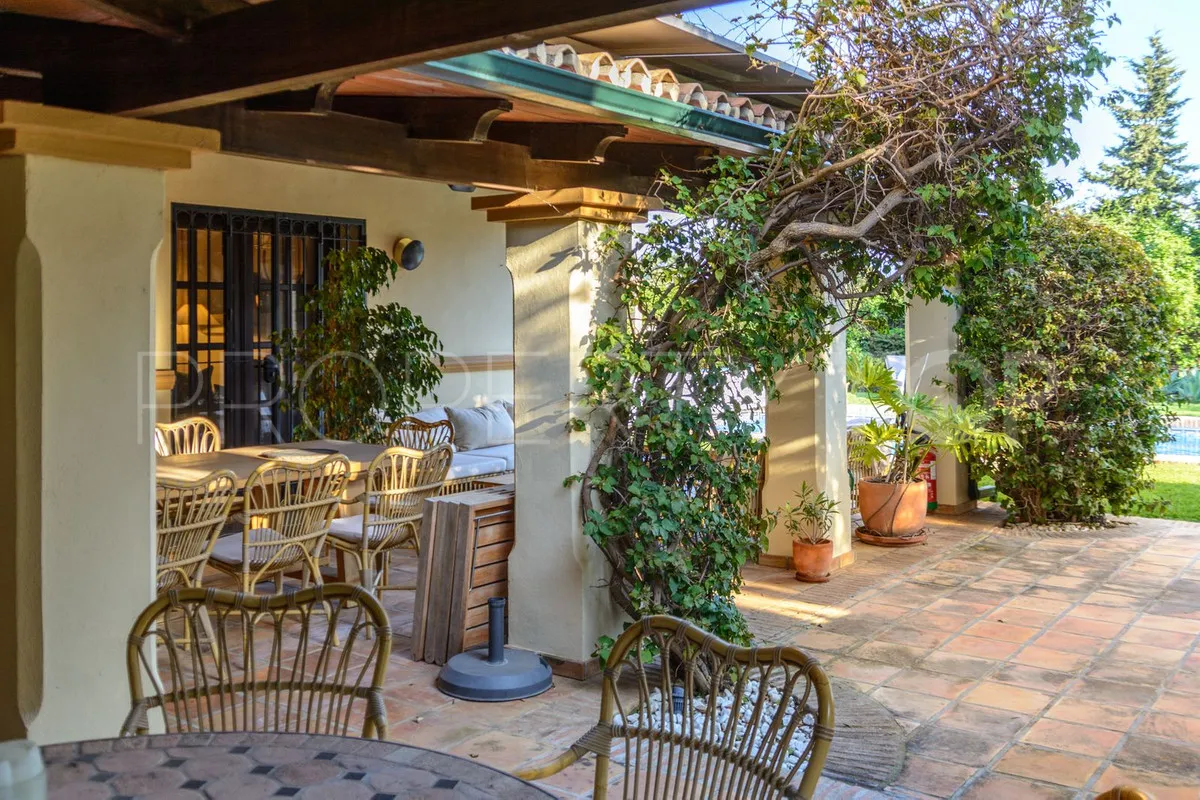 Villa con 5 dormitorios en venta en Linda Vista Alta