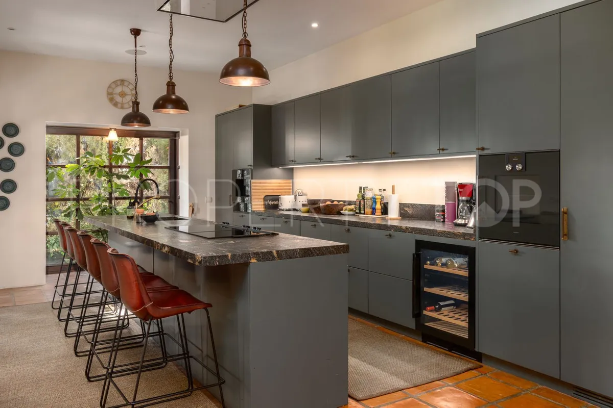 Villa con 5 dormitorios en venta en Linda Vista Alta