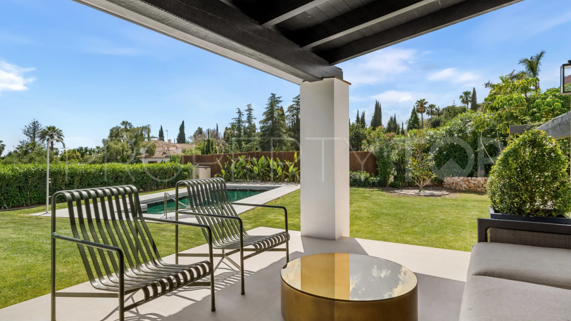 Villa for sale in Cascada de Camojan with 4 bedrooms