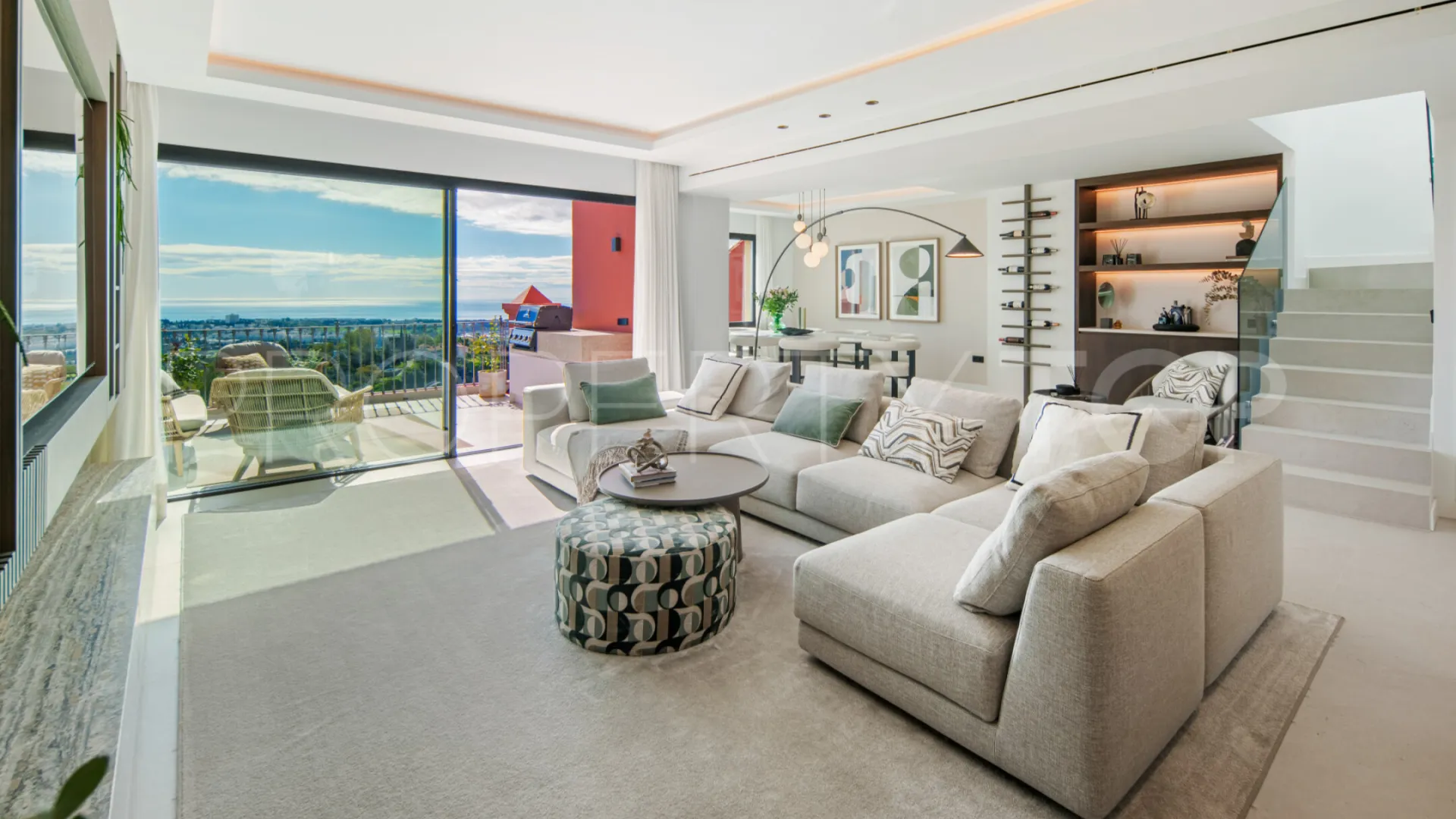 Duplex penthouse for sale in Monte Halcones