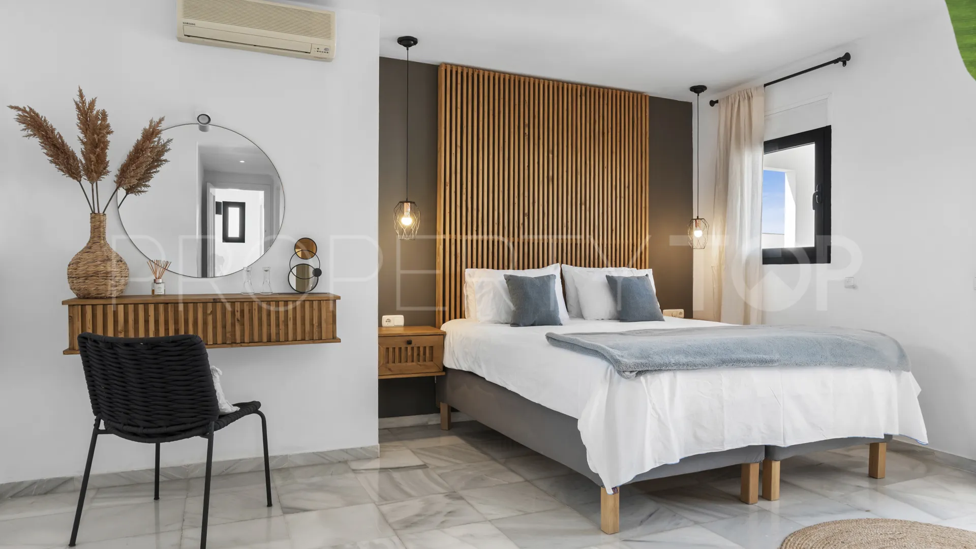 Villa a la venta en Nueva Andalucia