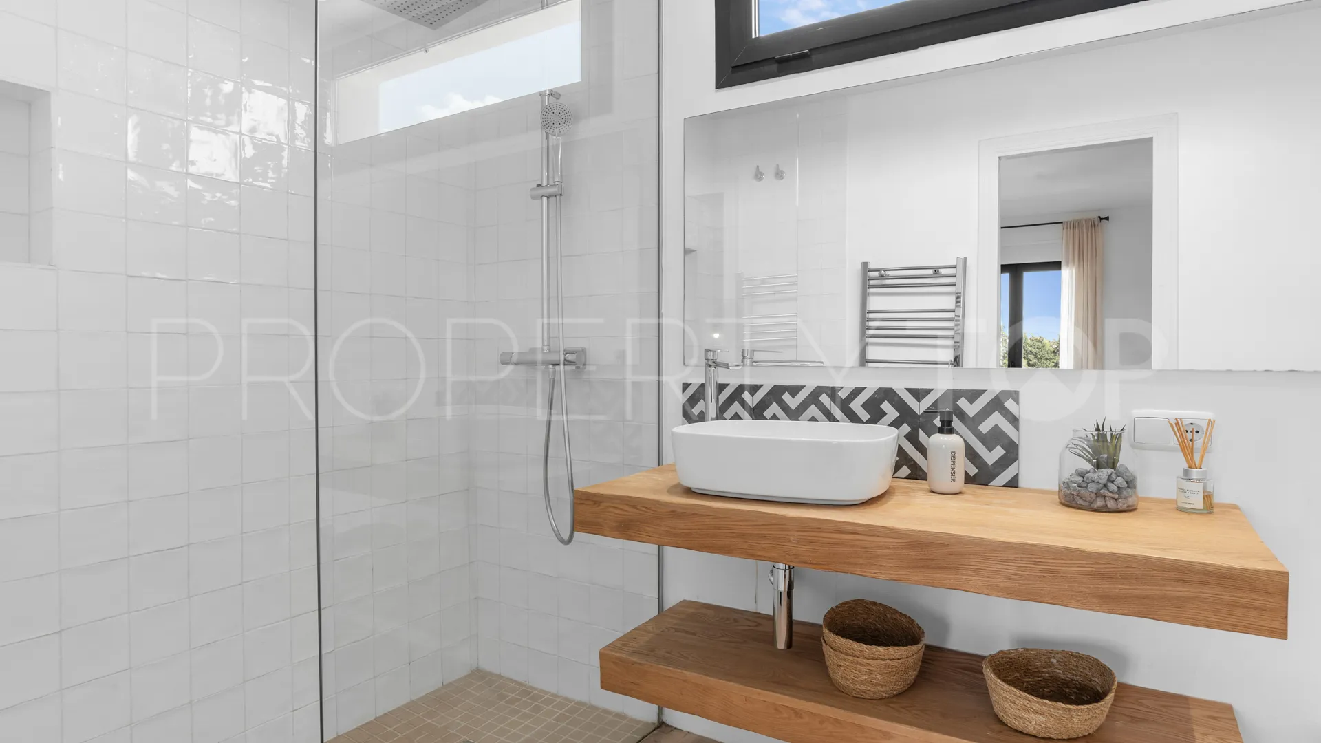 Villa a la venta en Nueva Andalucia