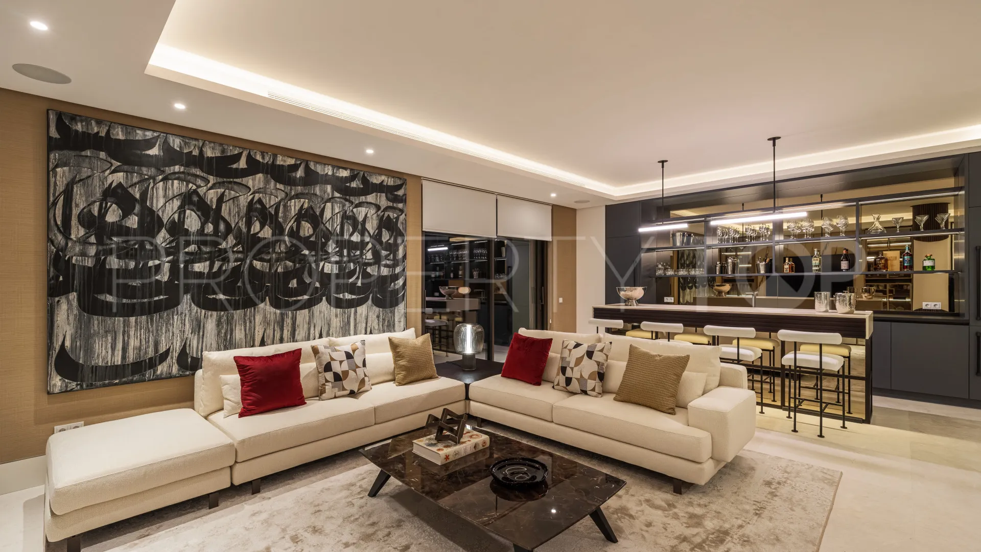 Villa en venta con 5 dormitorios en Marbella Hill Club