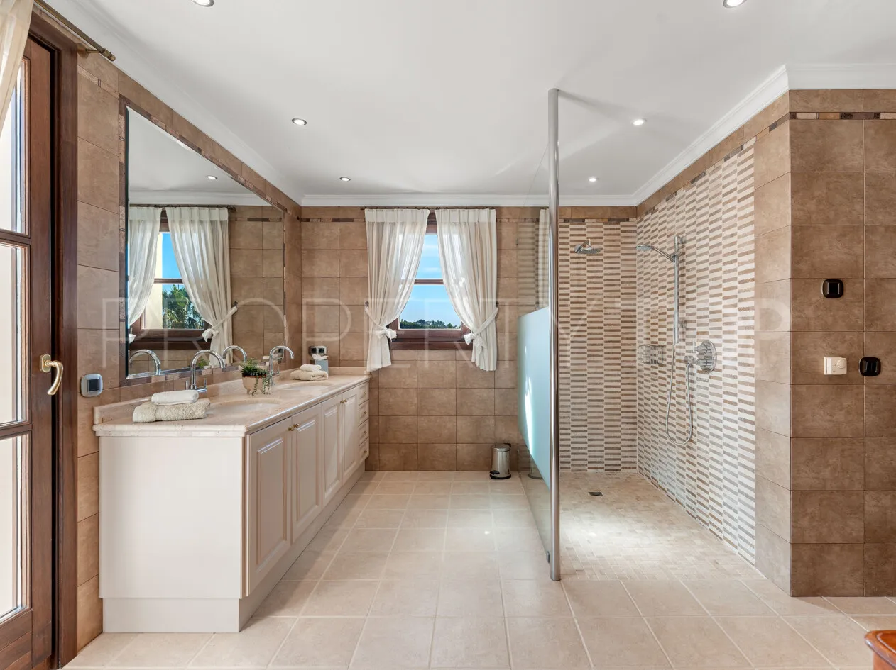 For sale villa in El Velerin with 5 bedrooms
