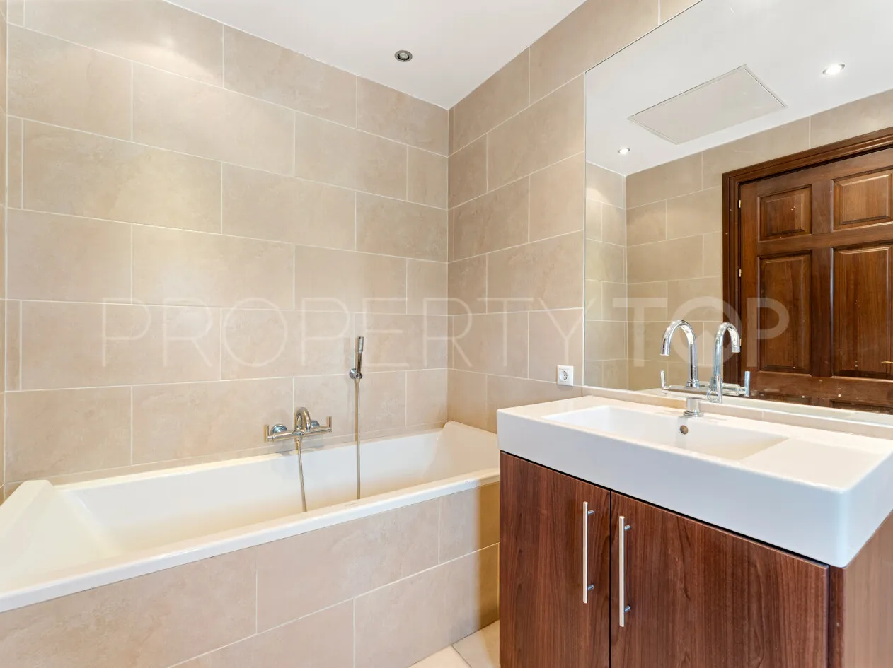 For sale villa in El Velerin with 5 bedrooms