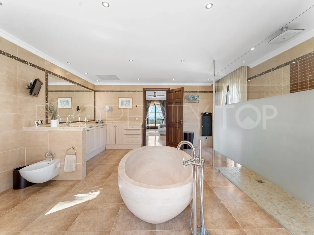 For sale villa in El Velerin with 5 bedrooms